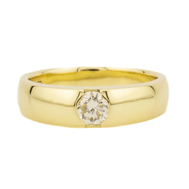 luxury diamond engagement rings -0.27ctw Round Diamond Solitaire Wedding Band Ring in 18K Yellow Gold - 5.75